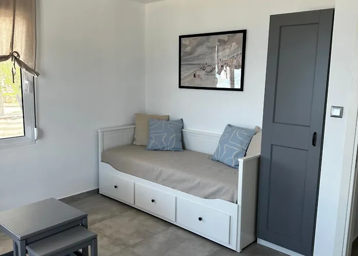 Seafront Apartment Nea Peramos